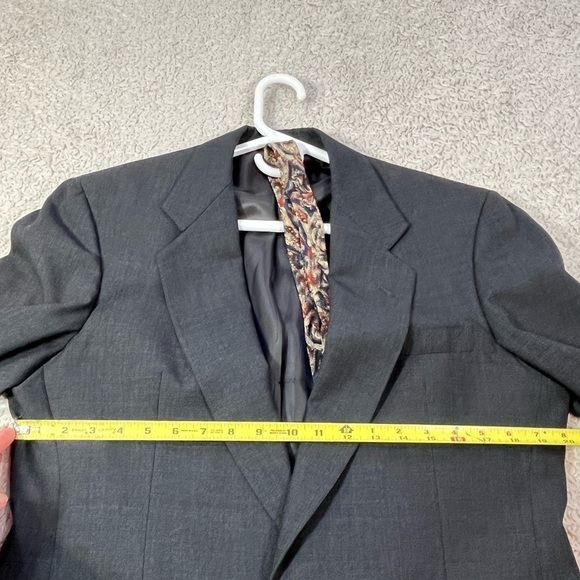 Hart, Schaffner & Marx Suit Jacket Size and Museum of Art Tie - Picture 14 of 15